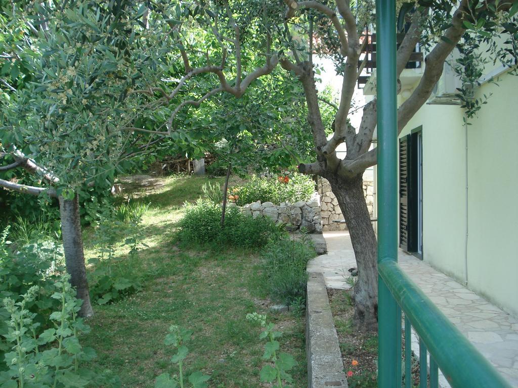 Apartments Smiljana Оміш Екстер'єр фото
