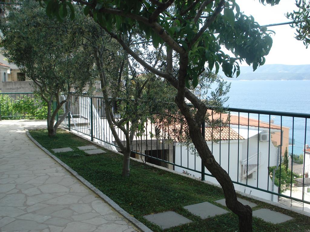 Apartments Smiljana Оміш Екстер'єр фото