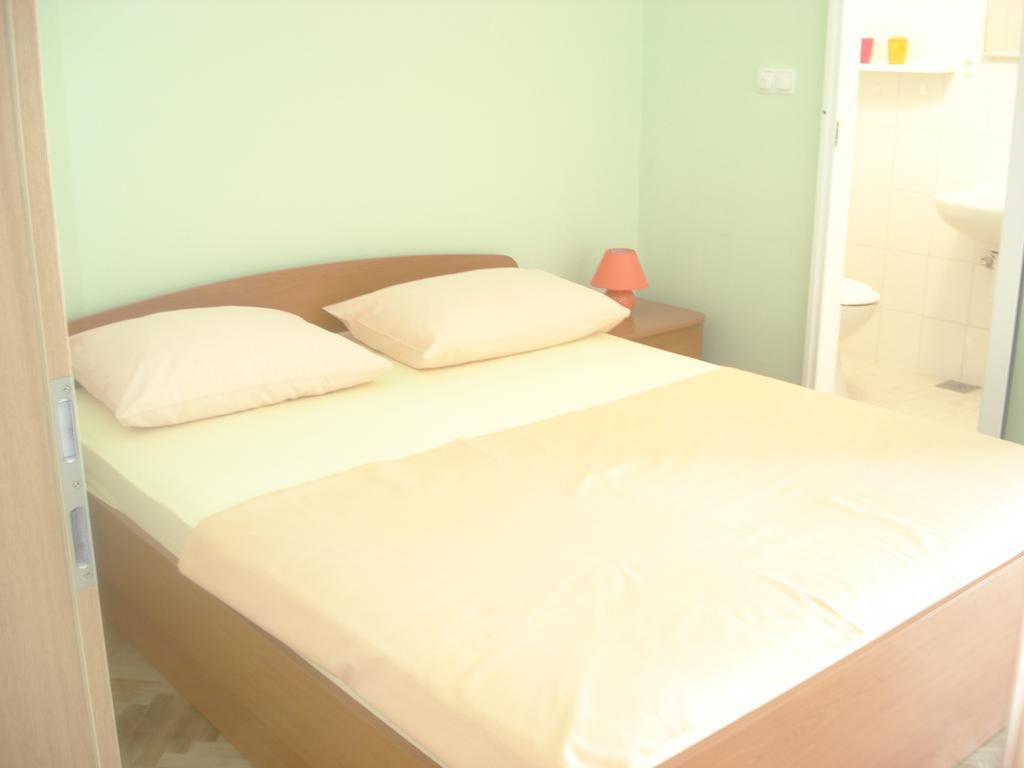 Apartments Smiljana Оміш Екстер'єр фото