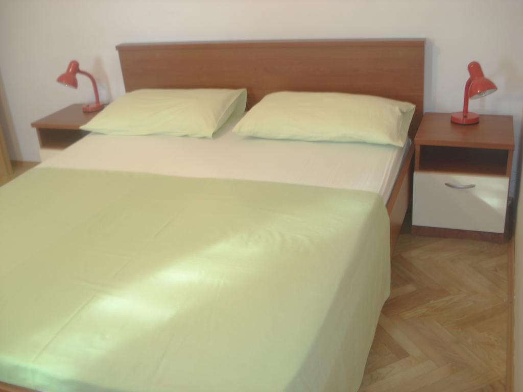 Apartments Smiljana Оміш Екстер'єр фото
