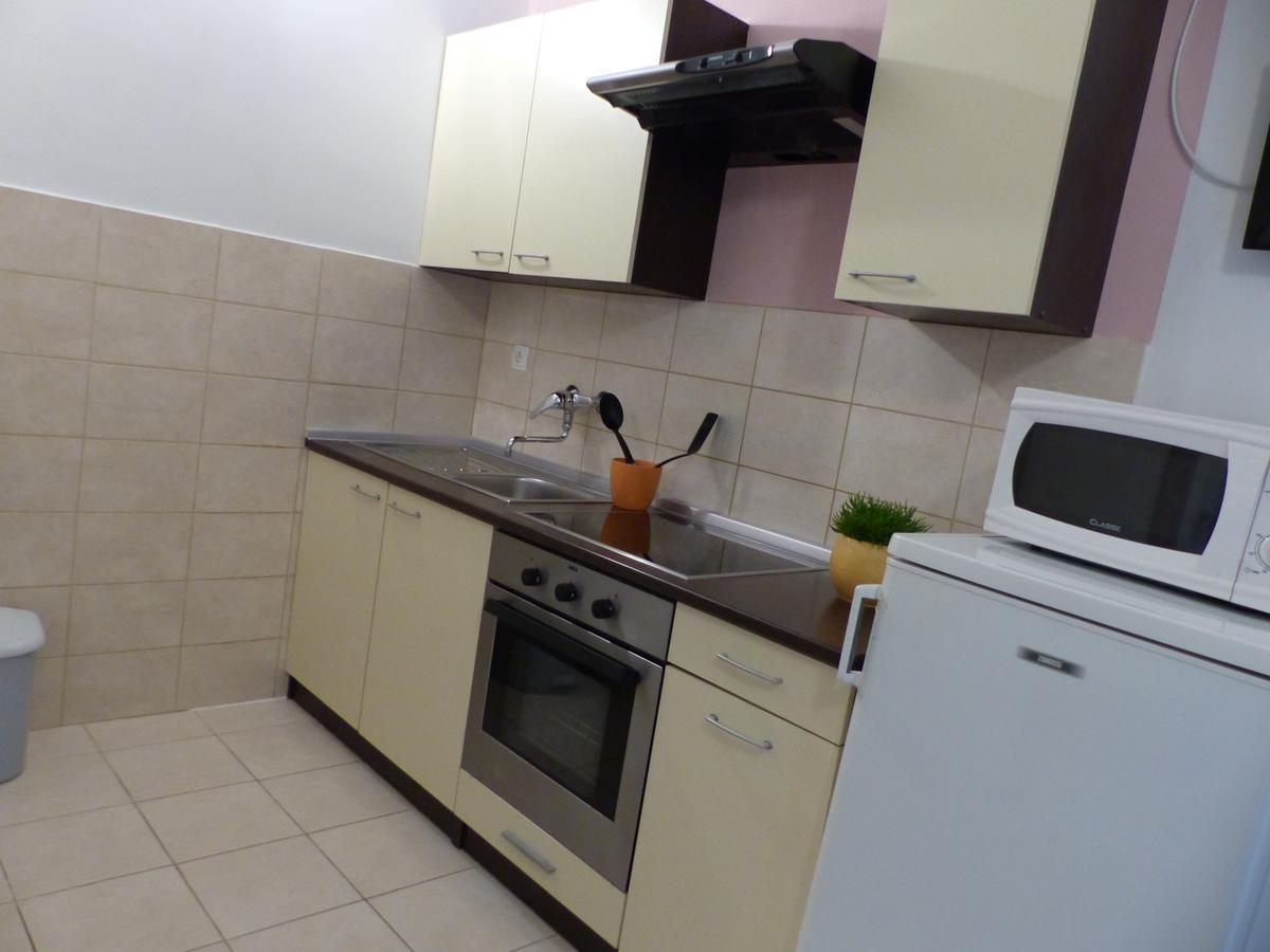 Apartments Smiljana Оміш Екстер'єр фото